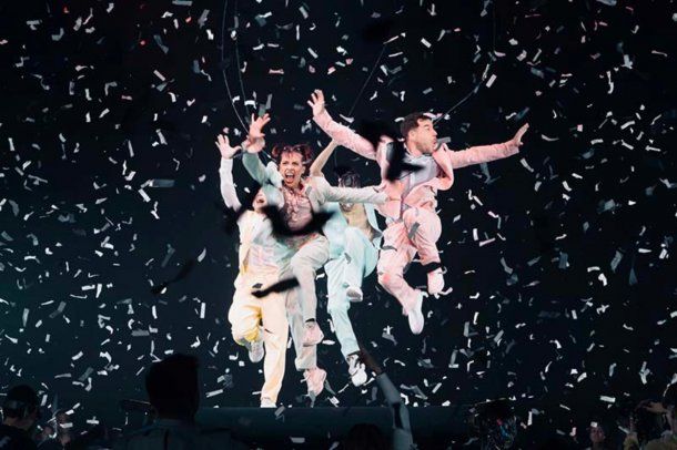 VIDEO: El debut de Fer Dente en Fuerza Bruta fue impactante