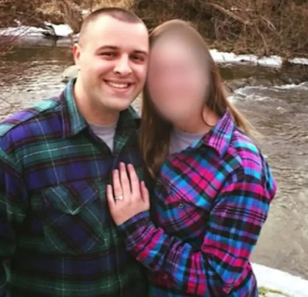 Encontró al novio mientras violaba a la dama de honor pero se casaron igual