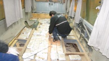 detienen a once ecuatorianos con 351 kilos de cocaina