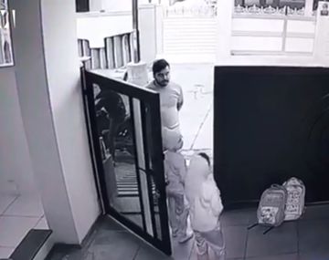 VIDEO: Secuestró a un nene frente a la madre y luego lo atraparon los vecinos