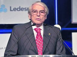 los industriales insisten con un ajuste del gobierno los industriales insisten con un ajuste del gobierno