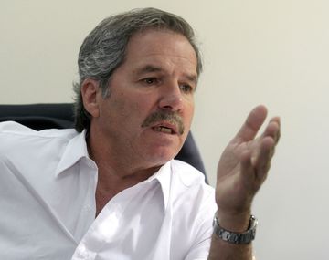 Felipe Solá acusó a De Narváez de ser funcional al Gobierno