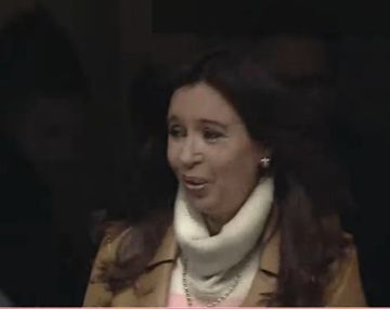 La sorpresa de Cristina al ver militantes en su domicilio