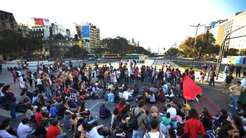 estudiantes cortaron 9 de julio y avenida de mayo estudiantes cortaron 9 de julio y avenida de mayo