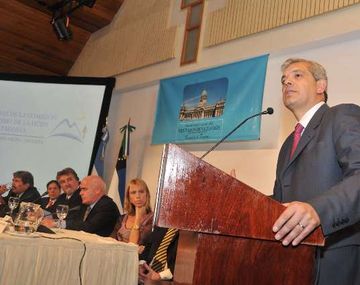 Julián Domínguez se sumó a los embates contra Daniel Scioli