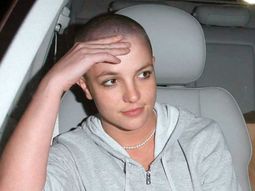 A mediados de febrero de 2007, Britney se rapó A mediados de febrero de 2007, Britney se rapó