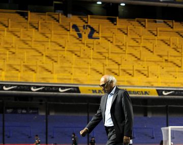 El derrotero del técnico más caro: suma más caídas que victorias