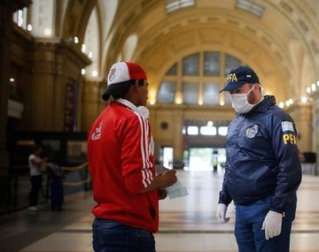 Las Fuerzas Armadas se suman a controles de cumplimiento de la cuarentena total