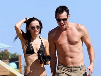 Difunden la carta que le dejó la novia a Jim Carrey antes de suicidarse