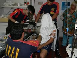 El equipo de rescate en pleno trabajo para liberar al reo El equipo de rescate en pleno trabajo para liberar al reo