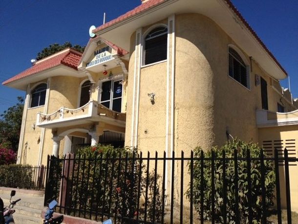 Fuga de película: grupo armado quiso liberar a un preso y se escaparon más de 100