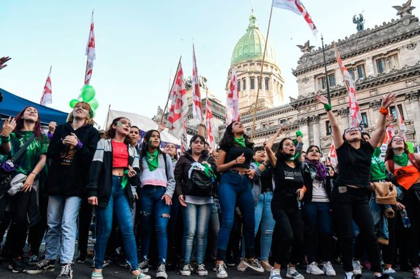 Aborto no punible: presentaron un amparo para que se restablezca el protocolo