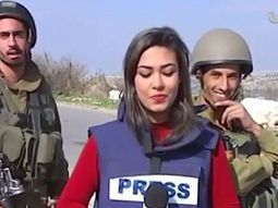 video: soldados israelies se burlaron de periodista palestina video: soldados israelies se burlaron de periodista palestina