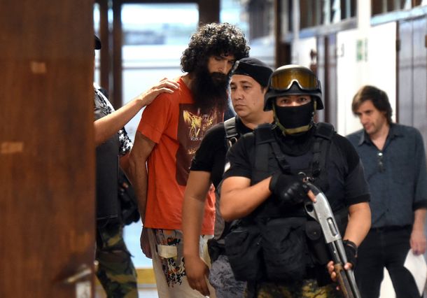 Pereg -que se declar&oacute; gato- est&aacute; acusado de asesinar a su madre y a su t&iacute;a en Mendoza