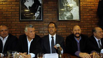 el pj ratifico su respaldo al gobierno nacional y a cfk el pj ratifico su respaldo al gobierno nacional y a cfk