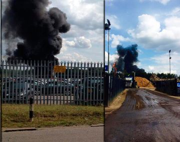 Se estrelló un avión en el estacionamiento de un aeropuerto