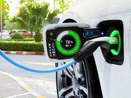 El Gobierno presentó un proyecto para impulsar la producción nacional de vehículos eléctricos