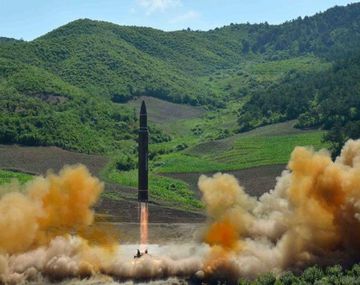 Corea del Norte lanzó un nuevo misil y pone en alerta a Japón