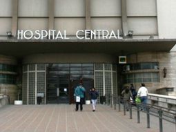 La mujer está internada peleando por su vida en el Hospital Central de Mendoza La mujer está internada peleando por su vida en el Hospital Central de Mendoza