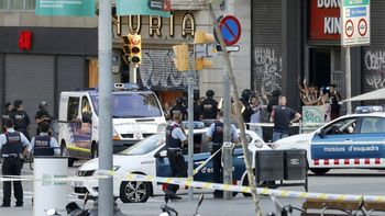 El doble atentado dejó 16 muertos El doble atentado dejó 16 muertos