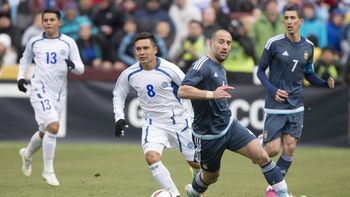 sin brillar, argentina le gano a el salvador en washington sin brillar, argentina le gano a el salvador en washington