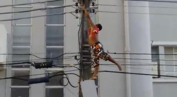 Impactante: un joven murió electrocutado en un acto de Dilma Rousseff