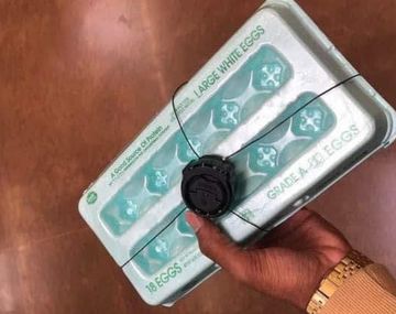 Huevos con antirrobos en los súper de Miami