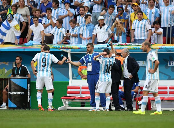 Di María salió lesionado y genera preocupación en la Selección