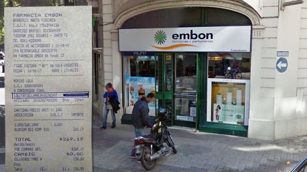 Fue a comprar a una farmacia y le dieron un ticket con un mensaje ofensivo