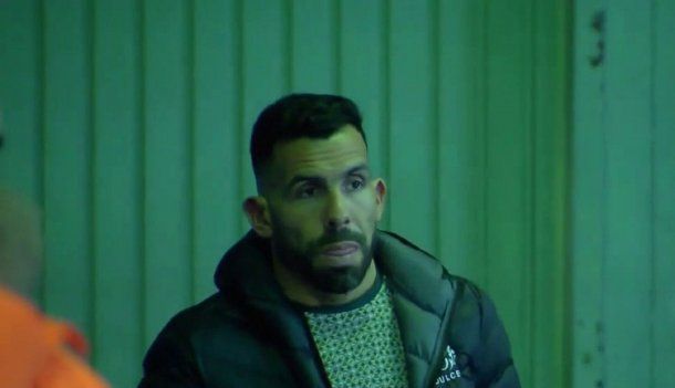 Así llegaba Carlos Tevez a la cancha de Vélez para ver a Rosario Central