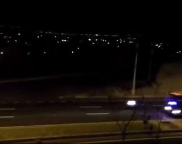 El micro de Atlético Tucumán a toda velocidad para llegar al partido ante El Nacional