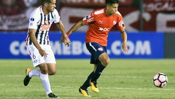 Libertad vence en la ida de la semifinal de la Sudamericana a Independiente por la mínima Libertad vence en la ida de la semifinal de la Sudamericana a Independiente por la mínima