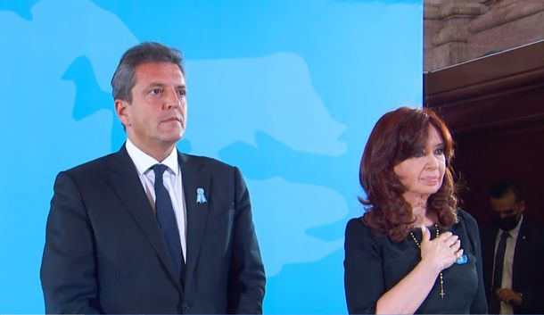 EN VIVO: Cristina Kirchner y Sergio Massa entregarán diplomas a empleados veteranos de Malvinas