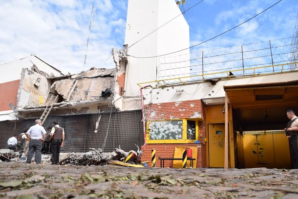 Así quedó el edificio que volaron para robar multimillonario botín