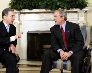 Plan secreto de la CIA para matar guerrilleros de las FARC