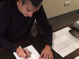 Así firmaba Randazzo su precandidatura Así firmaba Randazzo su precandidatura