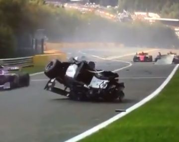 Tragedia en la Fórmula 2: un piloto murió en un grave accidente en cadena