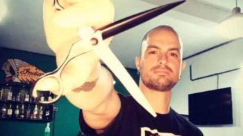 Asesinaron a tiros a un peluquero argentino en un bar de Tulum