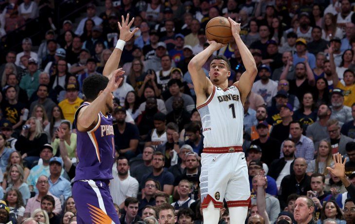 Denver Nuggets le ganó a Phoenix Suns y se adelantó en la semifinal de la NBA