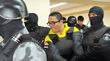 trasladan a uno de los lideres de los monos por un supuesto plan de fuga trasladan a uno de los lideres de los monos por un supuesto plan de fuga