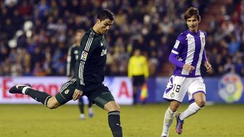 real madrid vencio al valladolid y sigue en la pelea real madrid vencio al valladolid y sigue en la pelea