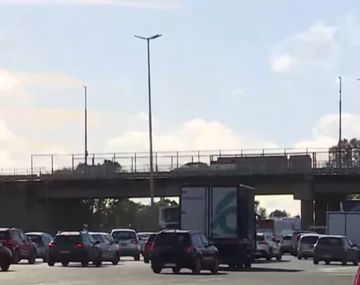 Rumbo a la Costa: el movimiento en la Ruta 2 crece por el inicio del finde largo