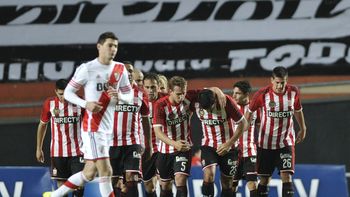 en un gran partido, estudiantes lo dio vuelta y le gano a river en un gran partido, estudiantes lo dio vuelta y le gano a river