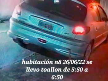 Cansados del robo de toallas y acolchados, escracharon a los clientes de un hotel alojamiento