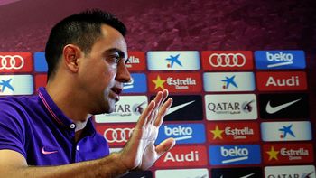 xavi, emblema del barcelona, anuncio que se va a jugar a qatar xavi, emblema del barcelona, anuncio que se va a jugar a qatar