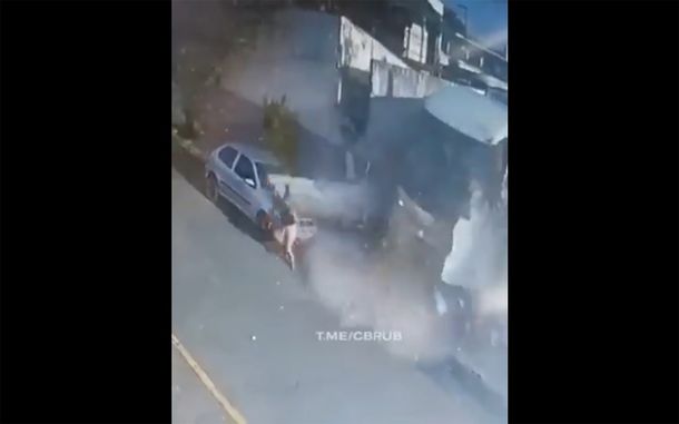 VIDEO: Le cayó un muro encima y está viva