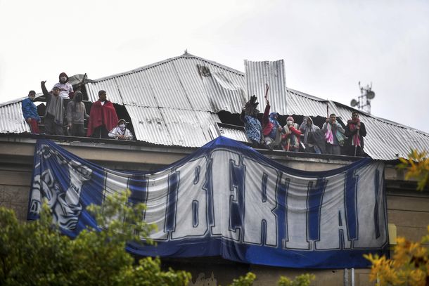 Principio de acuerdo para levantar motín en el penal de Devoto