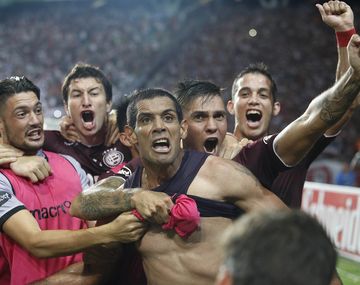 Lanús derrotó a River y se quedó con la Supercopa