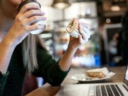 el verdadero no hay plata: el 83,5% de los trabajadores se saltea comidas o bajo la calidad de sus alimentos el verdadero no hay plata: el 83,5% de los trabajadores se saltea comidas o bajo la calidad de sus alimentos