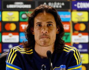 Cavani anunció su retiro de la Selección de Uruguay